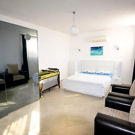“the Ultimate Guide To Renting This Luxury Villa”-villa Elysium Vila